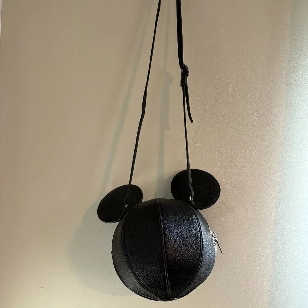 Limited Edition Danielle Nicole 3-D Mickey Mouse Crossbody - Picture 3 of 10